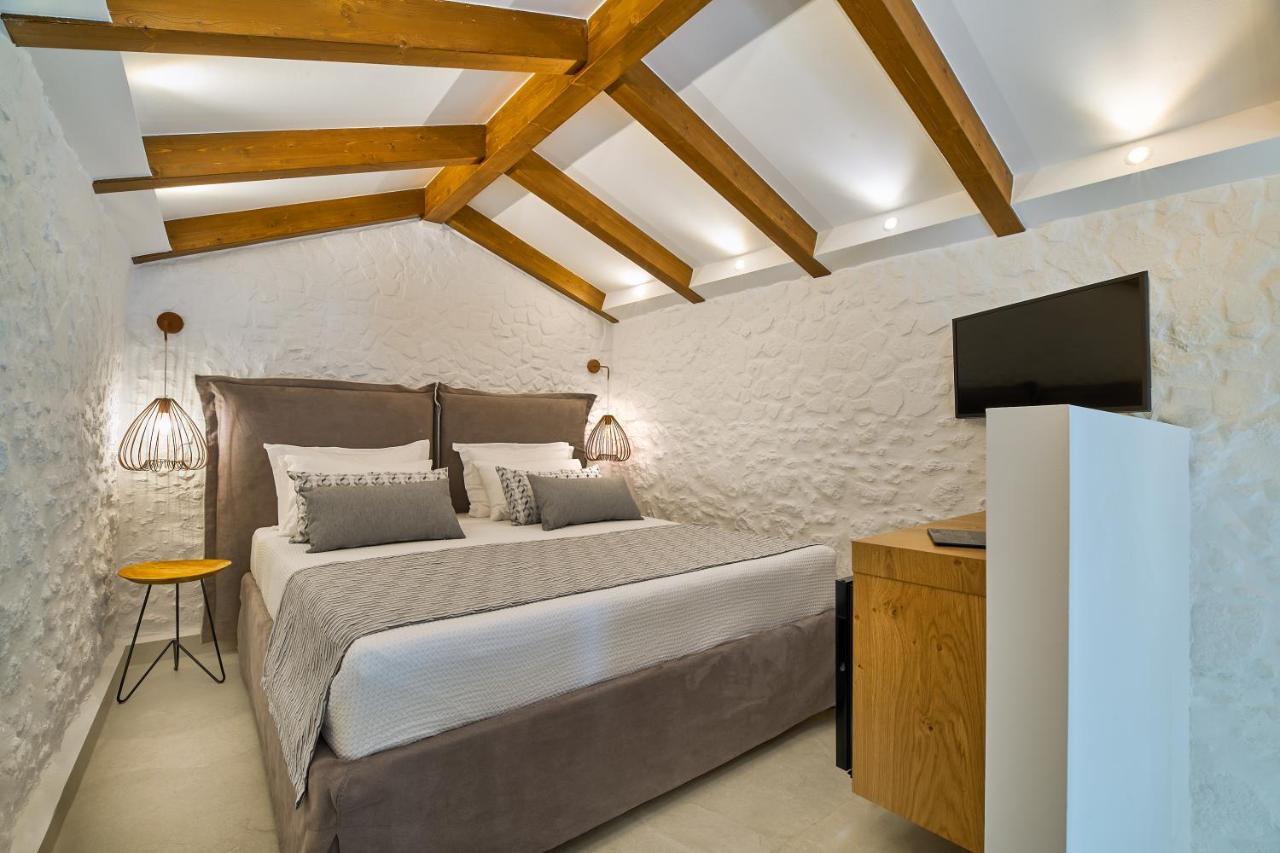 Vista Del Porto Luxury Suites ريثيمنو المظهر الخارجي الصورة